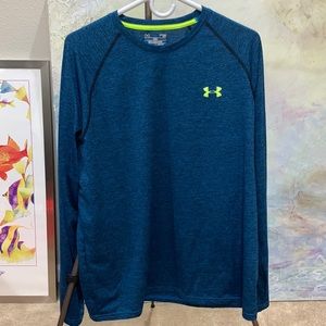 Under Armour loose fit heat gear size large long sleeve